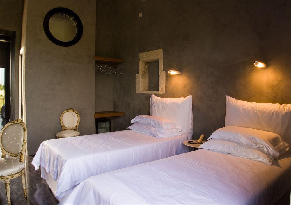 Caol Ishka Hotel Syracuse Buitenkant foto