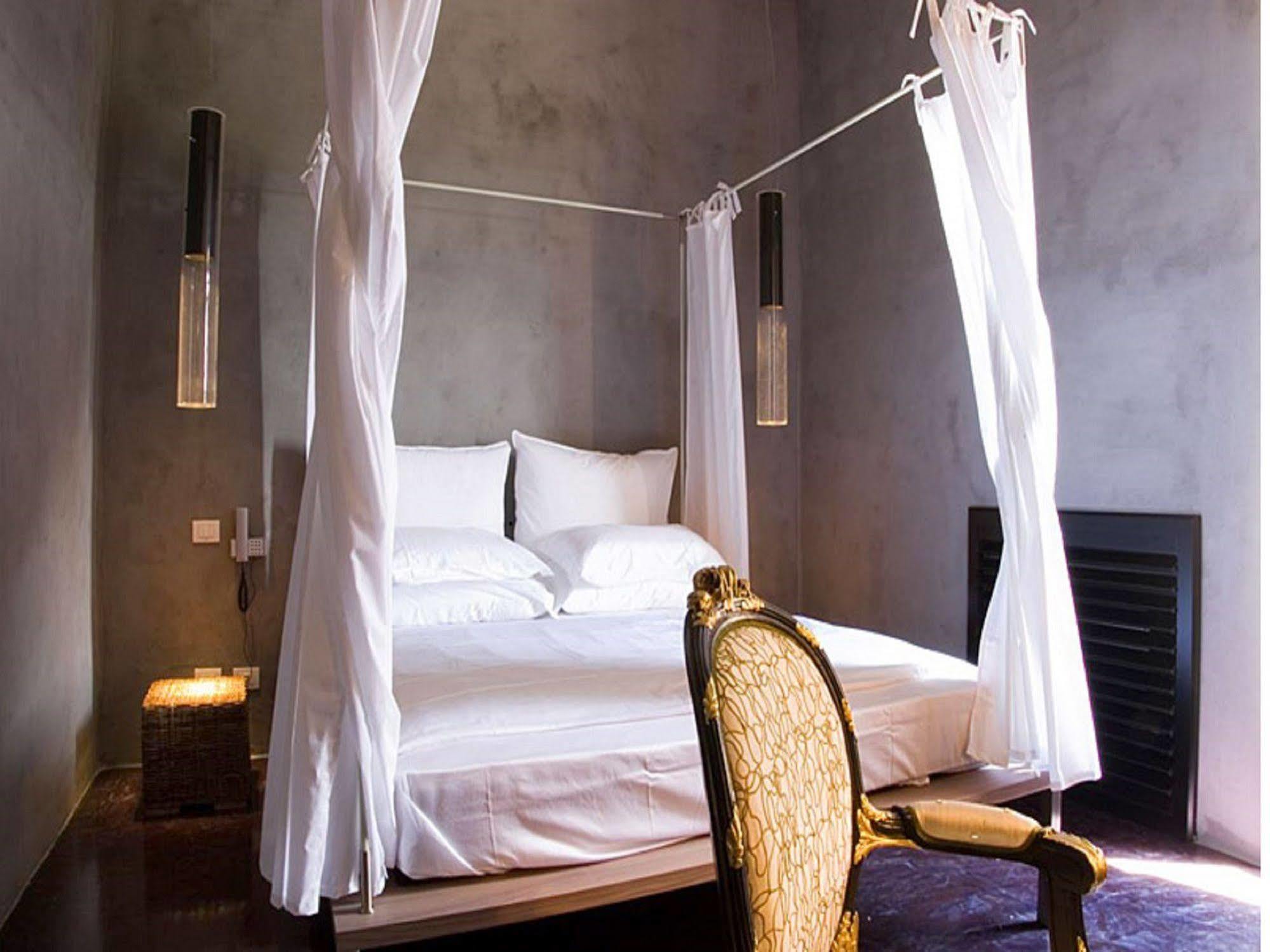 Caol Ishka Hotel Syracuse Buitenkant foto